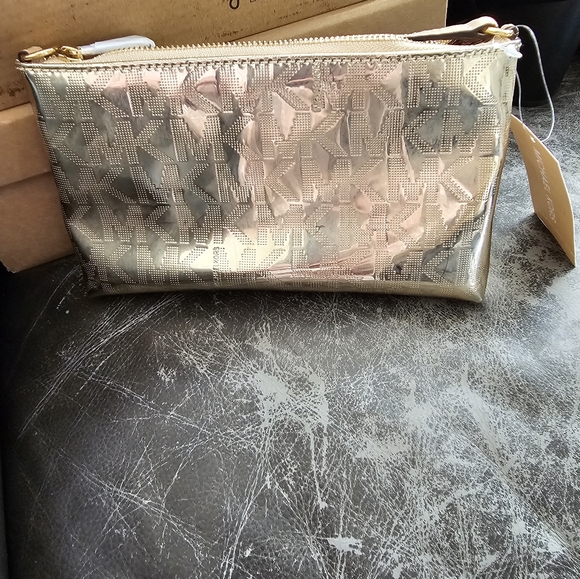 Brand new Michael Kors purse/wallet - Picture 2 of 2